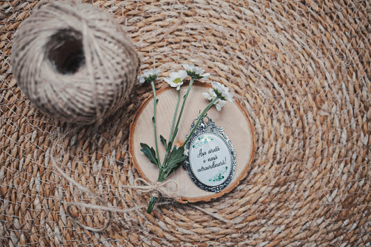 Brosa personalizata pentru buchet "Godmother Elegance"