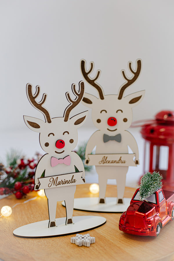 Set 2 reni personalizați cu nume - decorațiuni din lemn pentru Crăciun