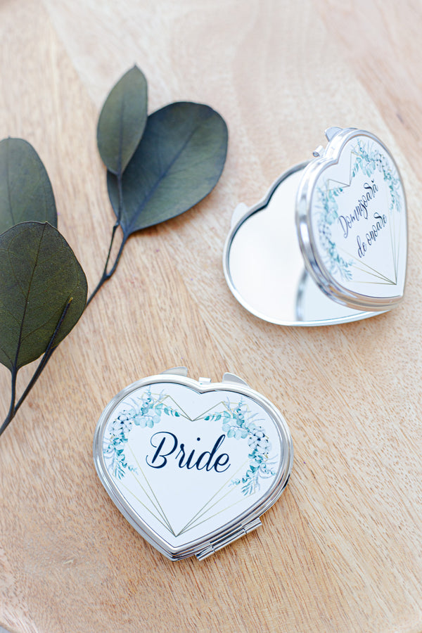 Oglinda personalizata "Bride" - Inima