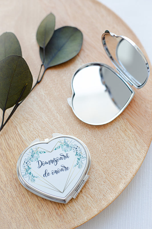 Oglinda personalizata "Domnisoara de onoare" - Inima